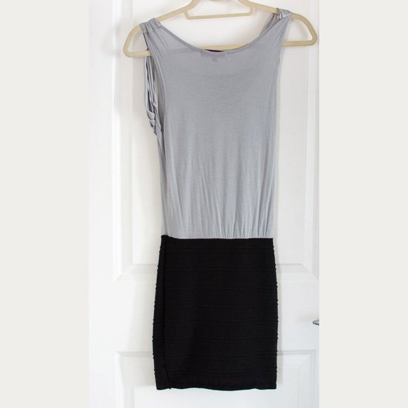 Silky, clingy cowl neck dress - Picture 3 of 4